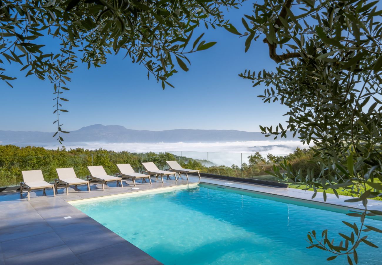 Villa in Sveta Katarina - Villa Nene near Labin - Rabac for 10 persons with 55 m2 pool, wellness area & large garden