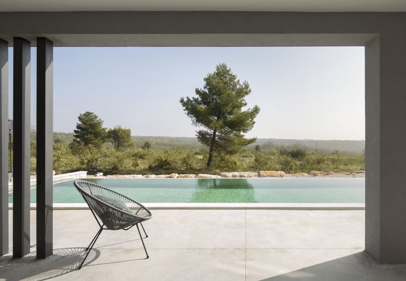 Villa in Vodnjan - Villa Infinity near Pula for 8 persons with 68 m2 private pool, sauna & kids playground