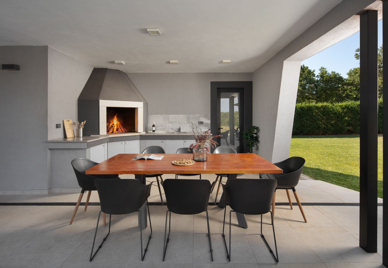 Villa in Vodnjan - Villa Infinity near Pula for 8 persons with 68 m2 private pool, sauna & kids playground