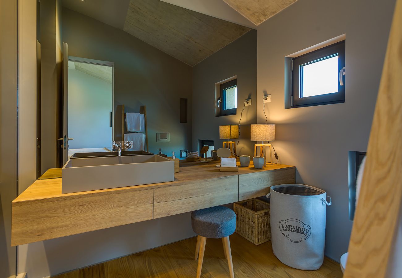 Villa in Pazin - Villa Vista Zamask for 7 persons near Motovun with 60 m2 heated pool, free bikes & panoramic view