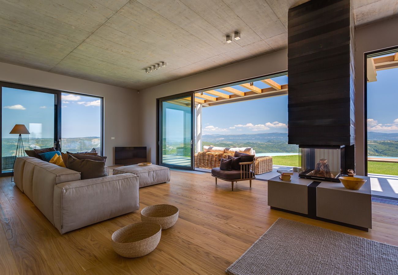 Villa in Pazin - Villa Vista Zamask for 7 persons near Motovun with 60 m2 heated pool, free bikes & panoramic view