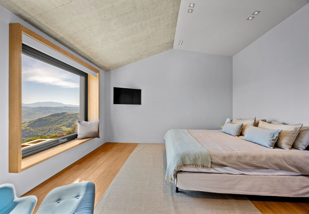 Villa in Pazin - Villa Vista Zamask for 7 persons near Motovun with 60 m2 heated pool, free bikes & panoramic view