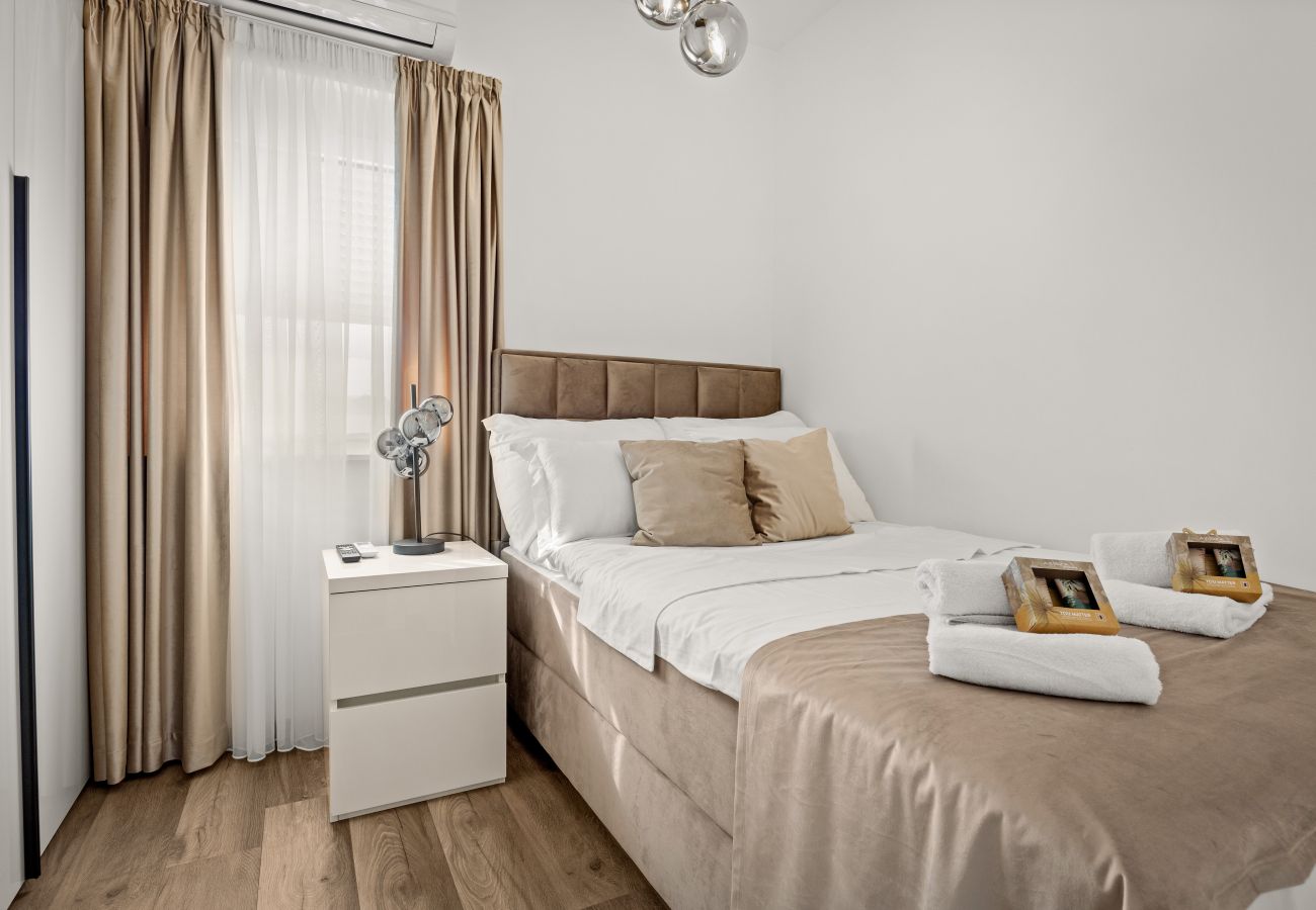 Villa in Buje - Villa Renci near Umag for 8 persons with 30 m2 private heated pool