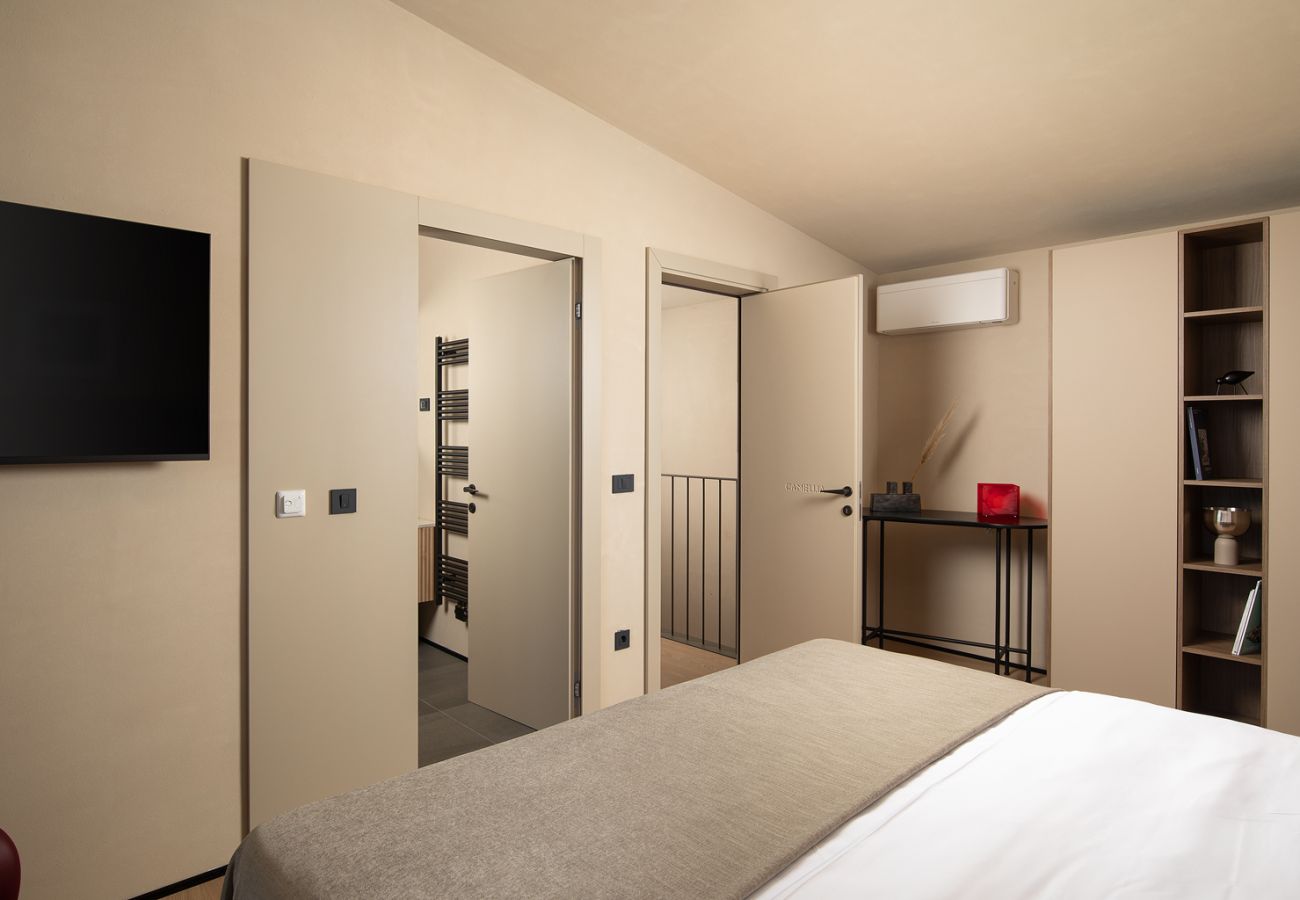 Villa in Vodnjan - Villa Puerto de Luz near Fažana for 8 persons with 35 m2 private pool, sea view, mini golf & sauna