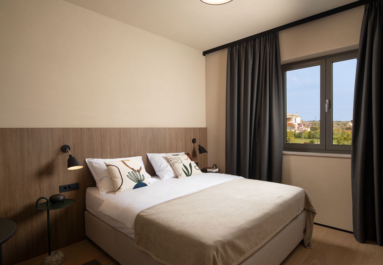 Villa in Vodnjan - Villa Puerto de Luz near Fažana for 8 persons with 35 m2 private pool, sea view, mini golf & sauna