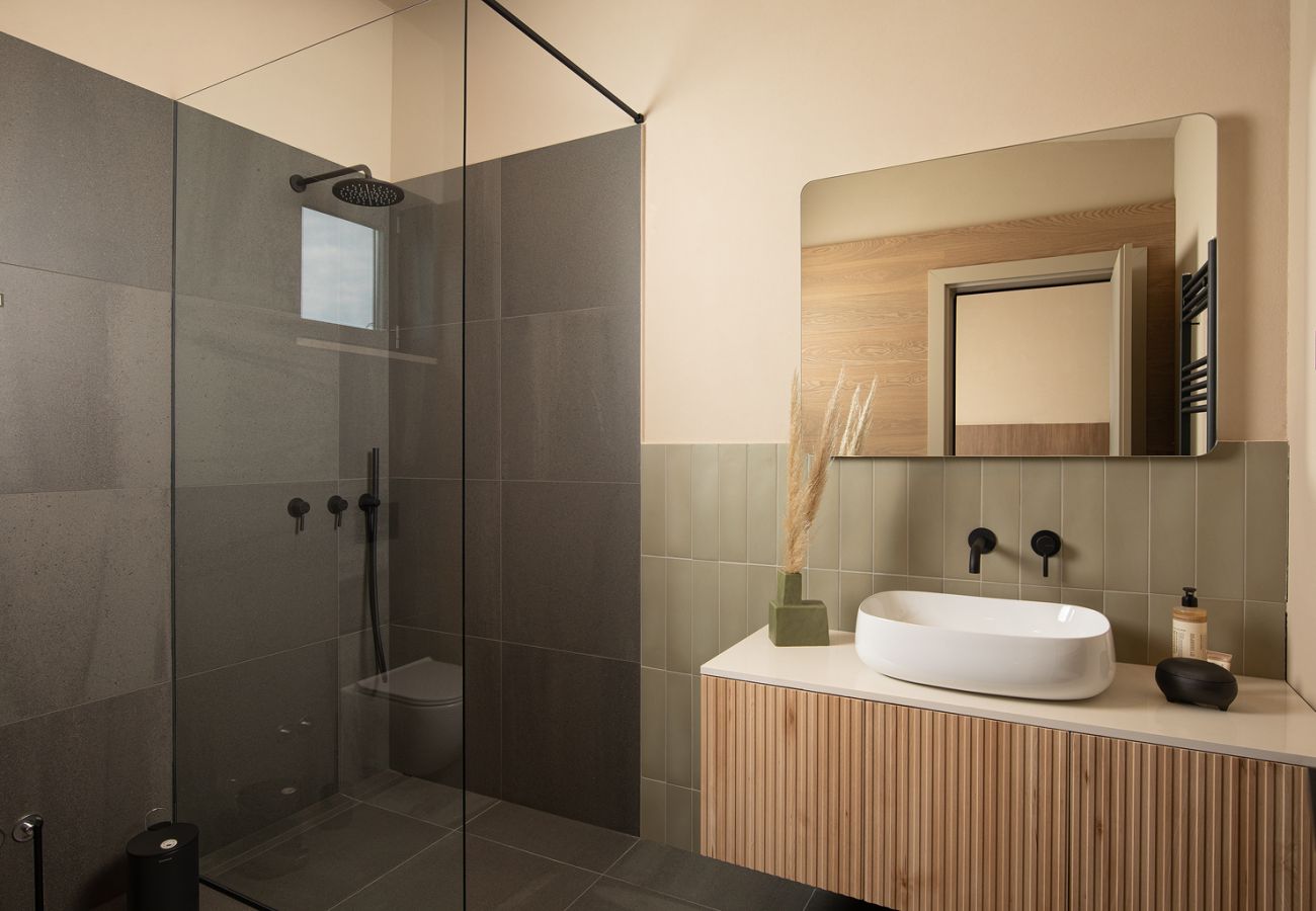 Villa in Vodnjan - Villa Puerto de Luz near Fažana for 8 persons with 35 m2 private pool, sea view, mini golf & sauna