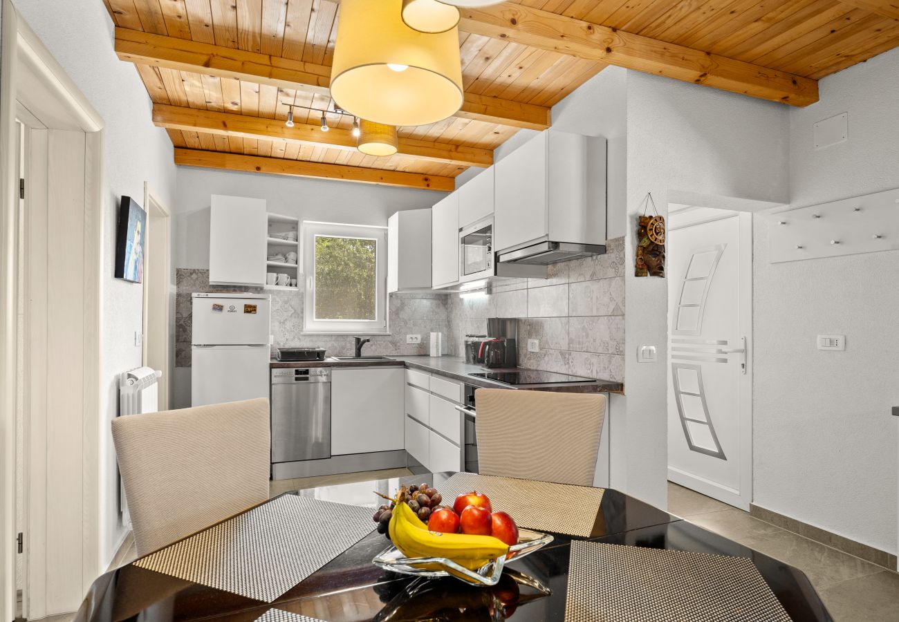Villa in Nova Vas - Villa Jacky 2 near Poreč for 4 persons with 32 m2 private pool - pet friendly