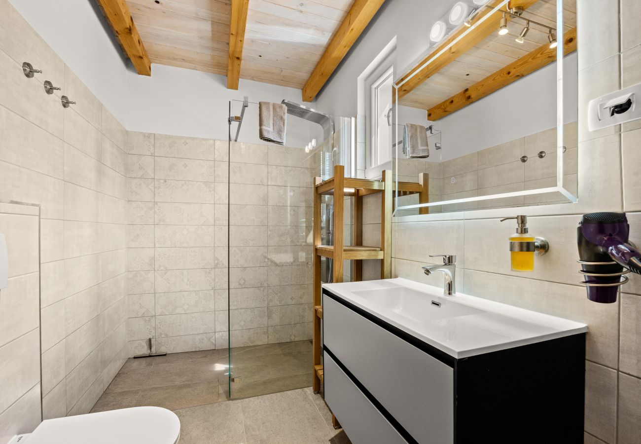 Villa in Nova Vas - Villa Jacky 2 near Poreč for 4 persons with 32 m2 private pool - pet friendly