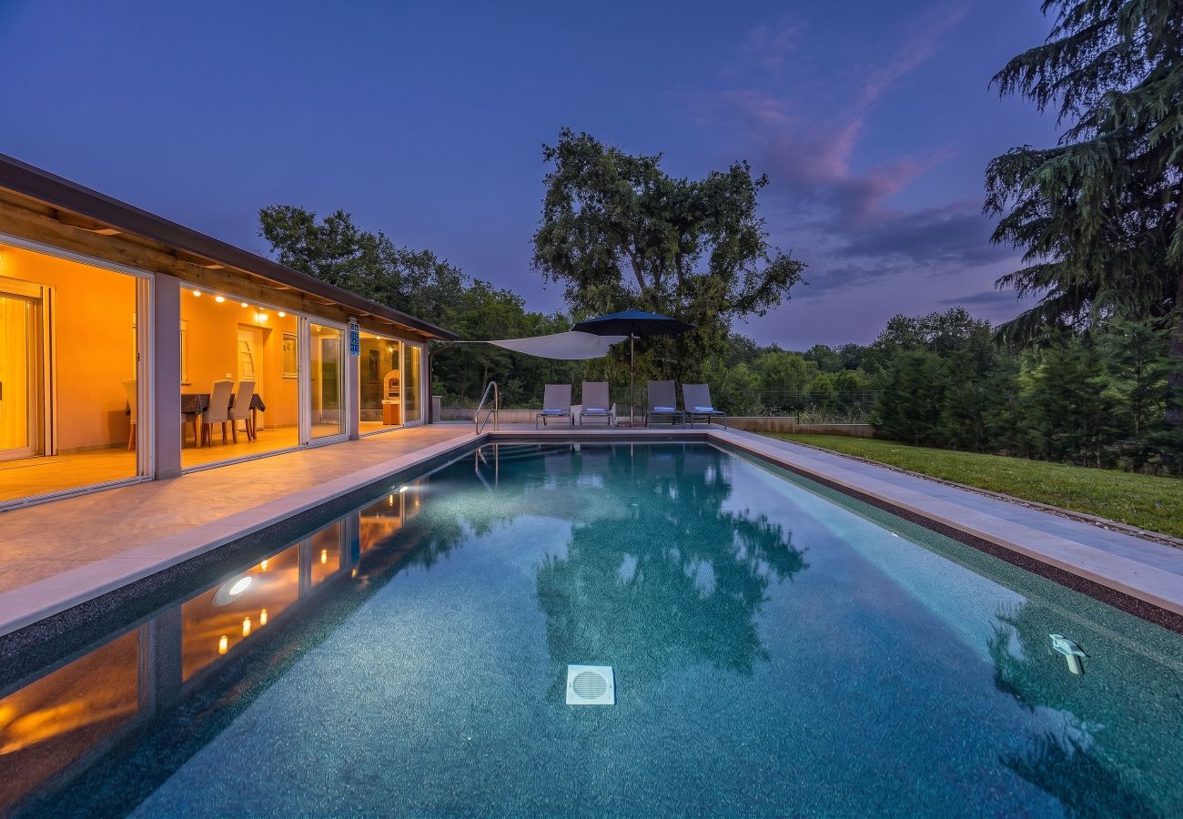 Villa in Nova Vas - Villa Jacky 2 near Poreč for 4 persons with 32 m2 private pool - pet friendly