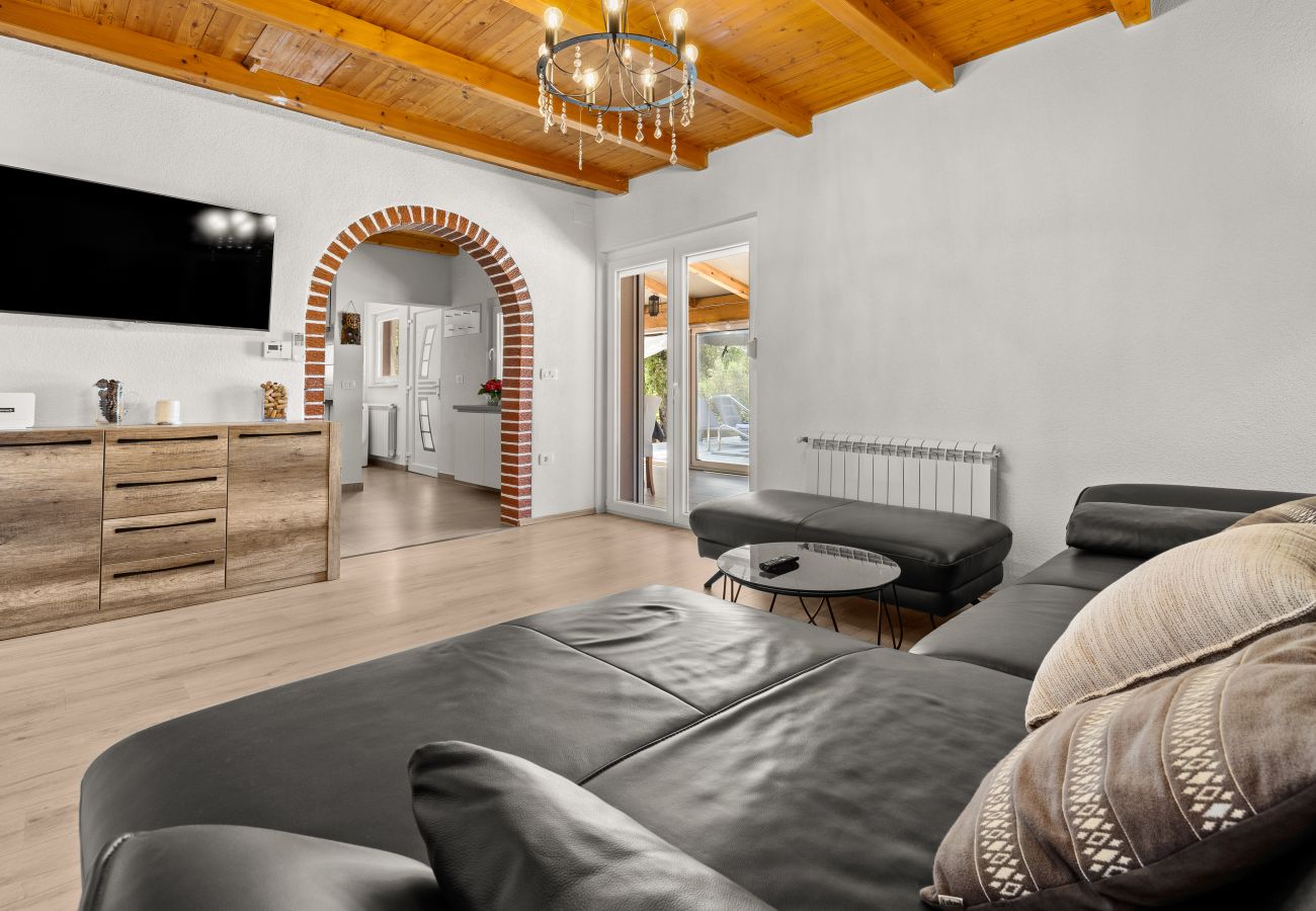 Villa in Nova Vas - Villa Jacky 2 near Poreč for 4 persons with 32 m2 private pool - pet friendly