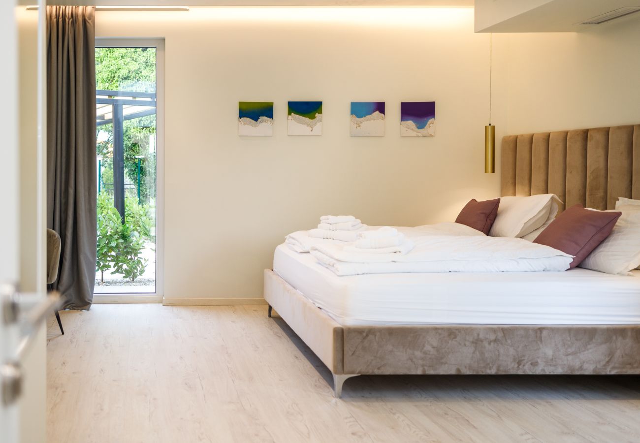 Villa in Vrecari - Villa Sonia near Labin - Rabac for 8 persons with 40 m2 heated pool, wellness & kids playground