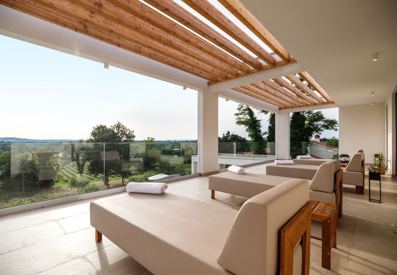 Villa in Vrecari - Villa Sonia near Labin - Rabac for 8 persons with 40 m2 heated pool, wellness & kids playground