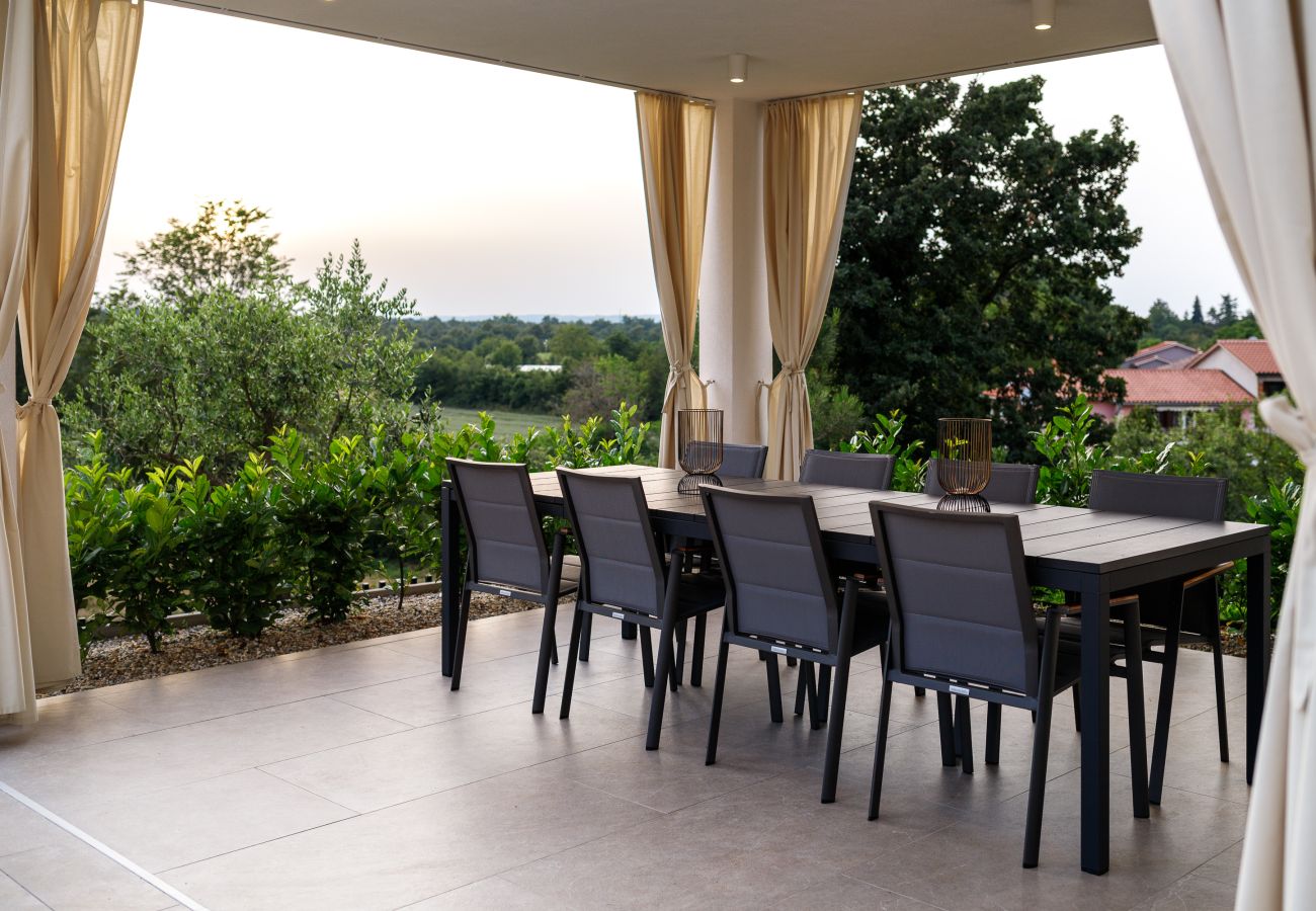 Villa in Vrecari - Villa Sonia near Labin - Rabac for 8 persons with 40 m2 heated pool, wellness & kids playground