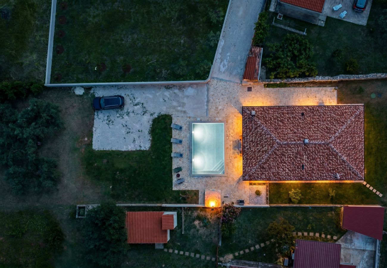 Villa in Šišan - Villa Martha Sisan near Pula for 6 persons with 30 m2 private pool - 3 km from the beach