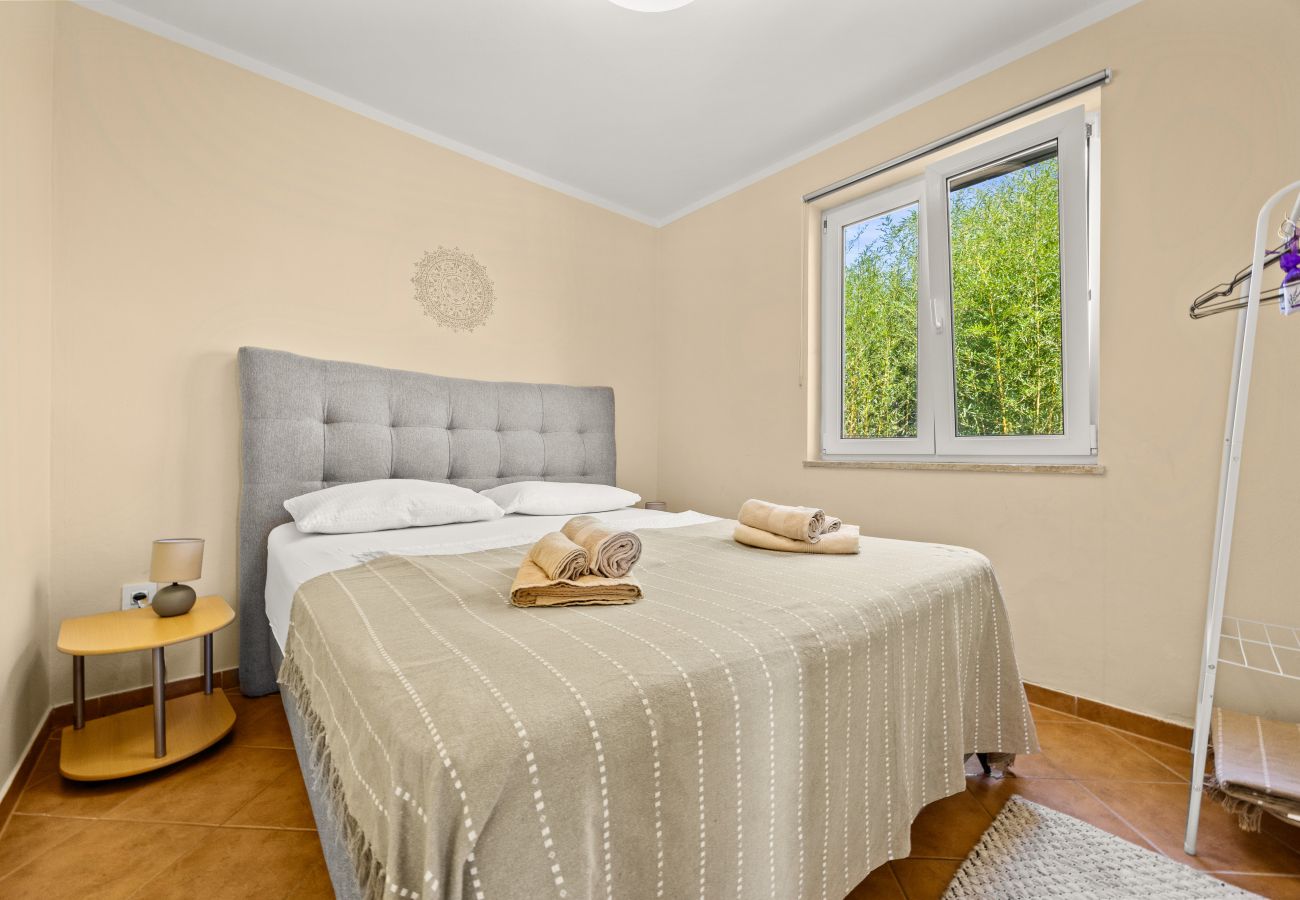 Villa in Vodnjan - Majmajola Garden Villa for 14 persons near Pula with kids playground, sauna & large garden