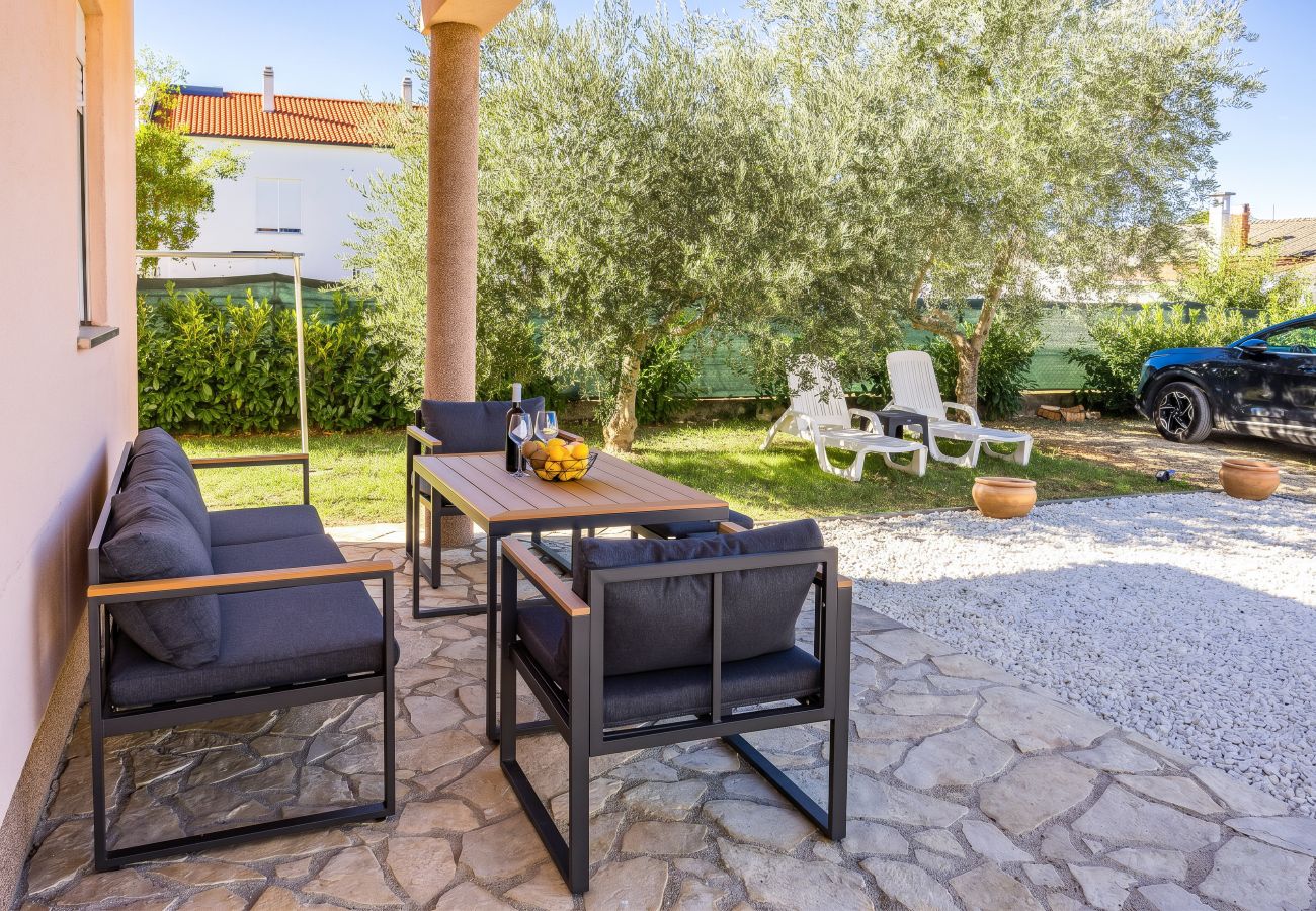 Villa in Peroj - Villa Almare for 10 persons near Fažana with private pool, sea view, kids playground & 900 meters from beach