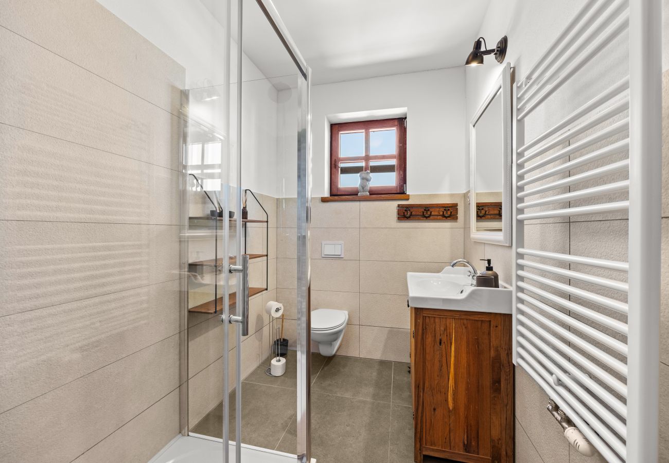 Вилла на Sveti Kirin - Villa Cirka in Central Istria for 12+2 persons with a 36 m2 heated pool, gaming & activities for kids and adults