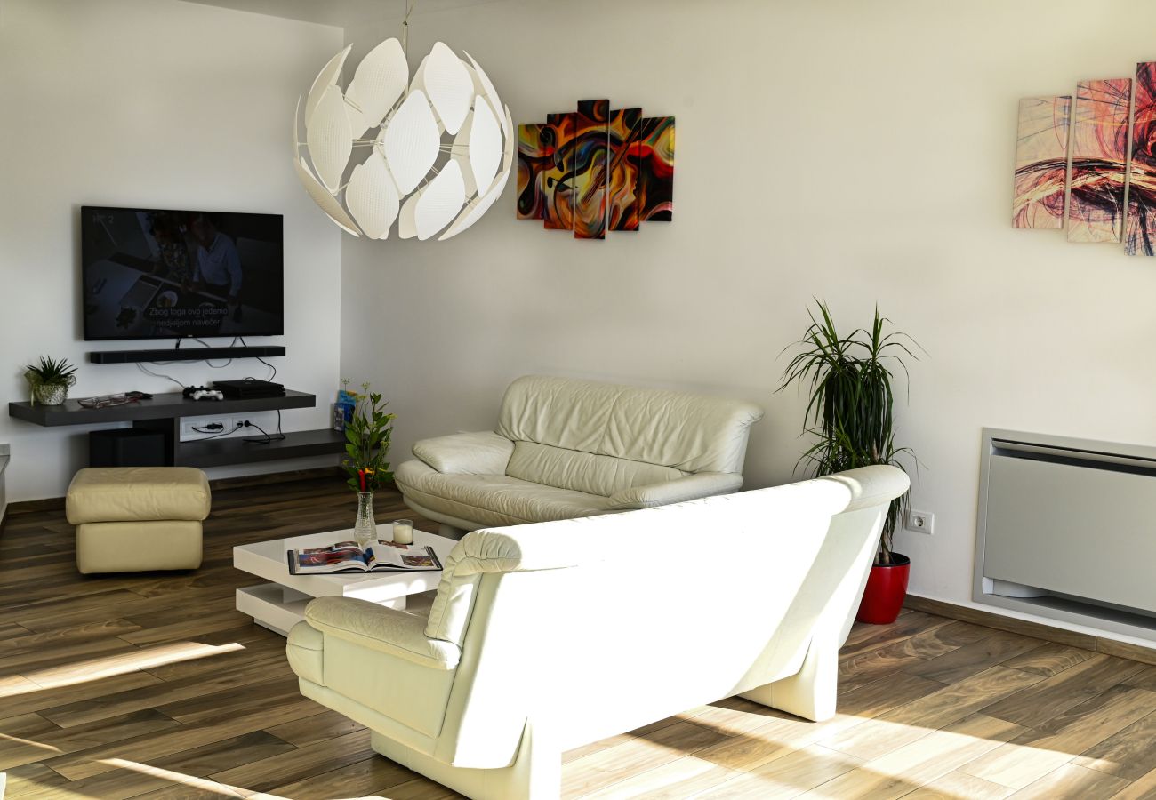 Вилла на Juršici - Villa EmMa Istria in Central Istria with sea view, pool heating and underfloor heating