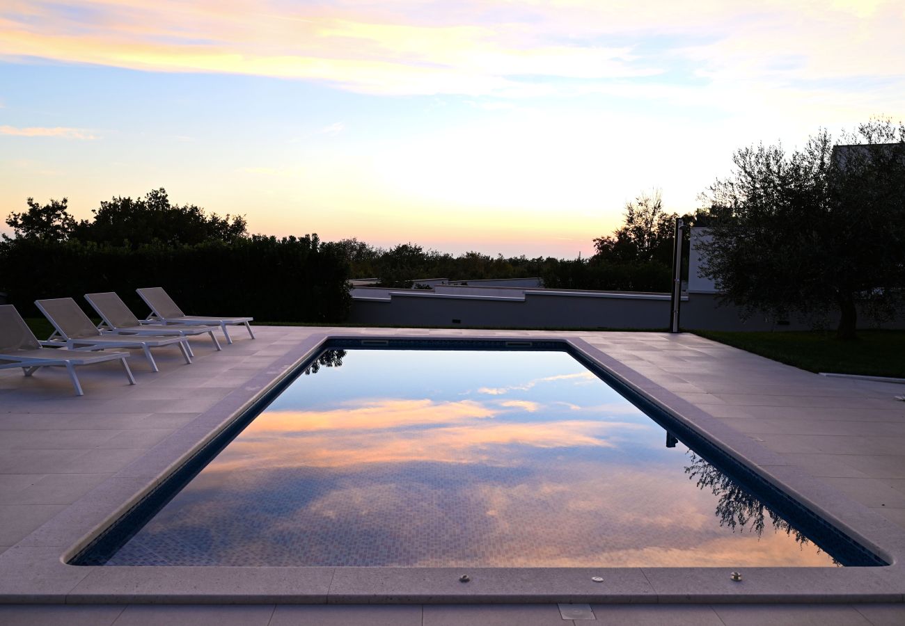 Вилла на Juršici - Villa EmMa Istria in Central Istria with sea view, pool heating and underfloor heating