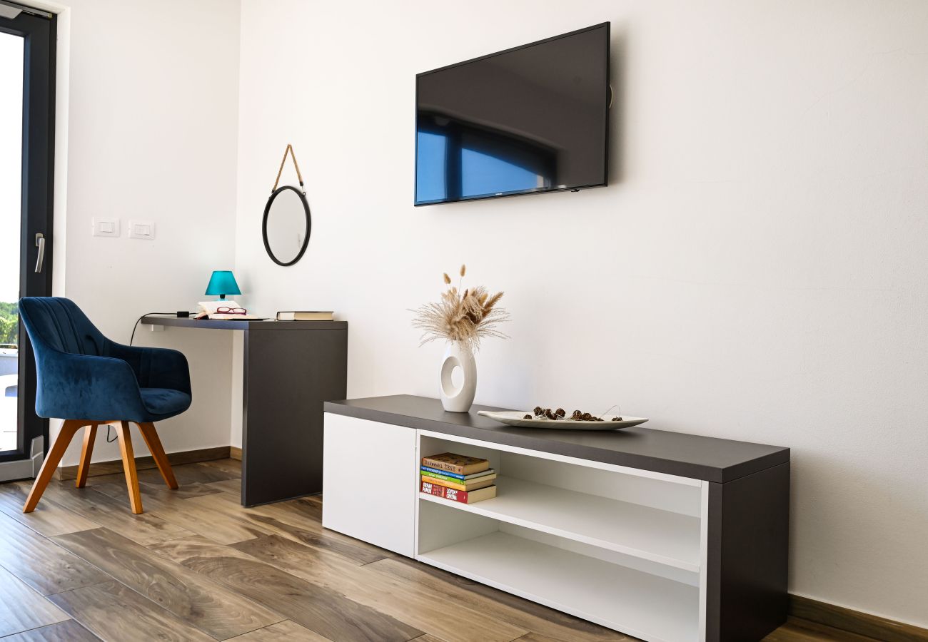 Вилла на Juršici - Villa EmMa Istria in Central Istria with sea view, pool heating and underfloor heating