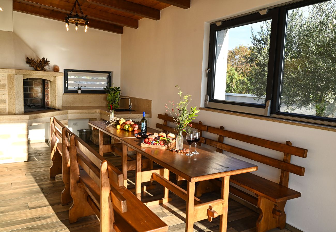 Вилла на Juršici - Villa EmMa Istria in Central Istria with sea view, pool heating and underfloor heating