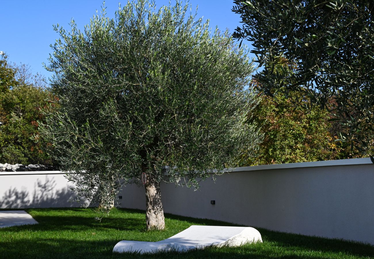 Вилла на Juršici - Villa EmMa Istria in Central Istria with sea view, pool heating and underfloor heating