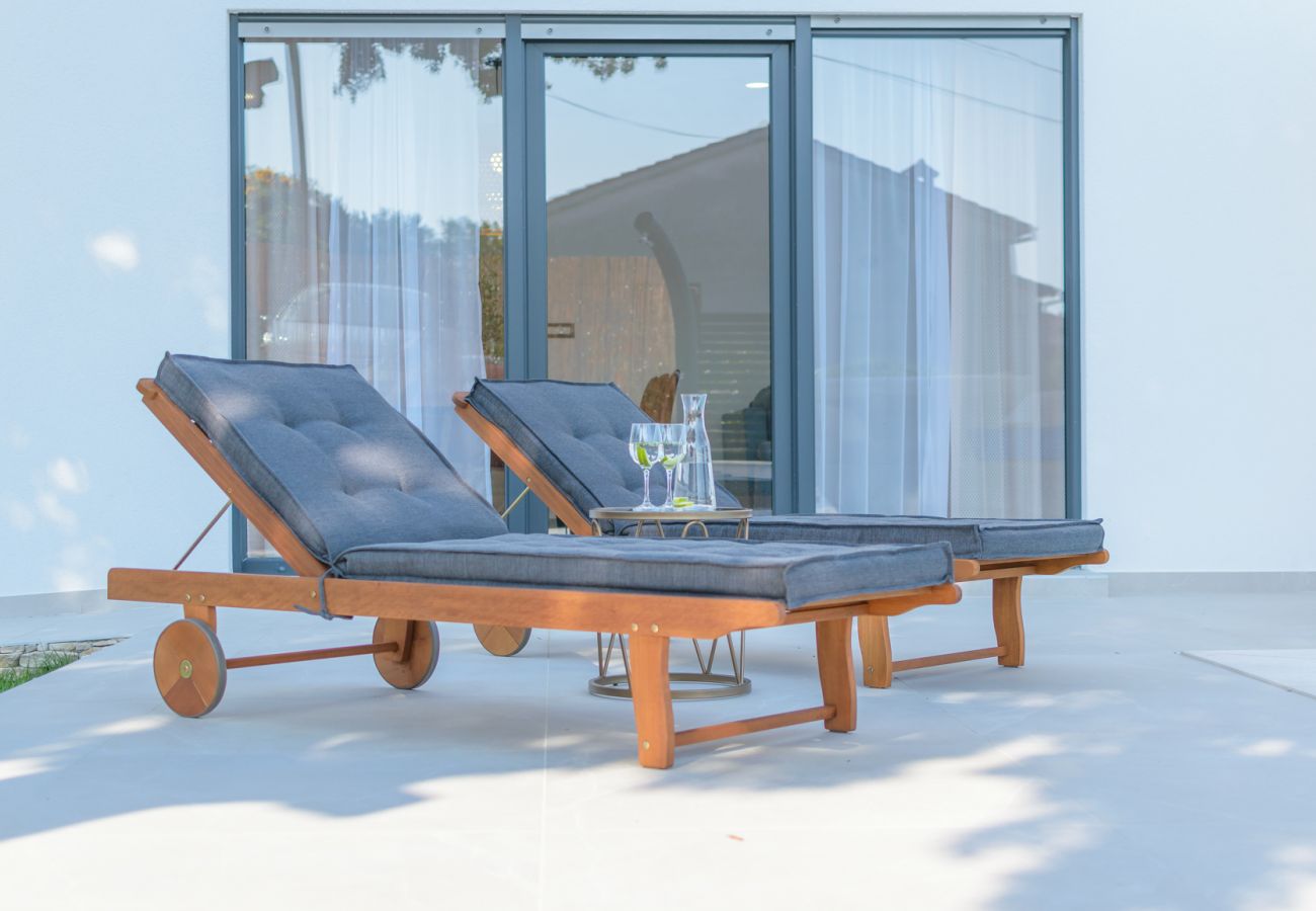 Вилла на Vintijan - Villa Hana near Pula with private 32 m2 pool & only 2 km from the beach