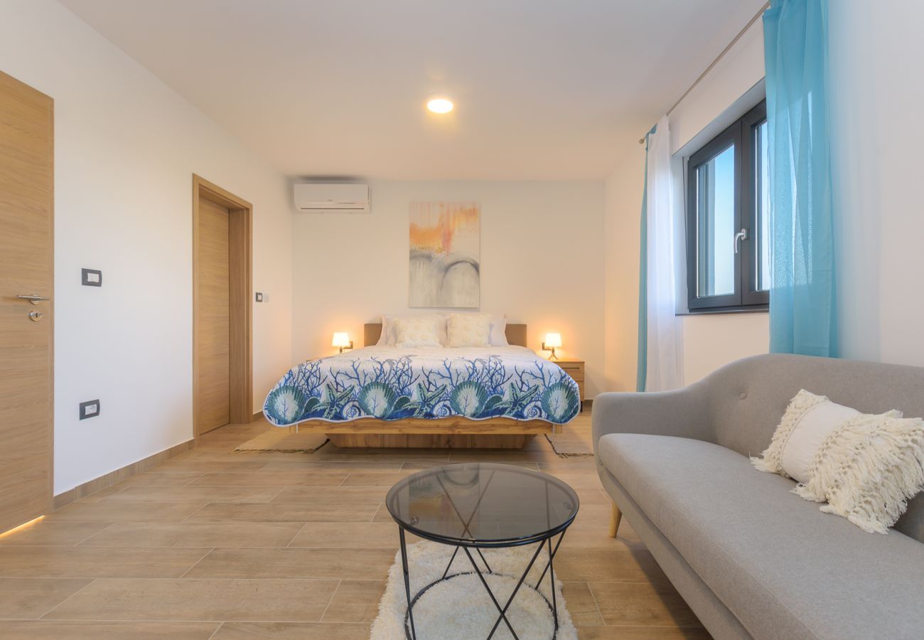 Вилла на Vintijan - Villa Hana near Pula with private 32 m2 pool & only 2 km from the beach