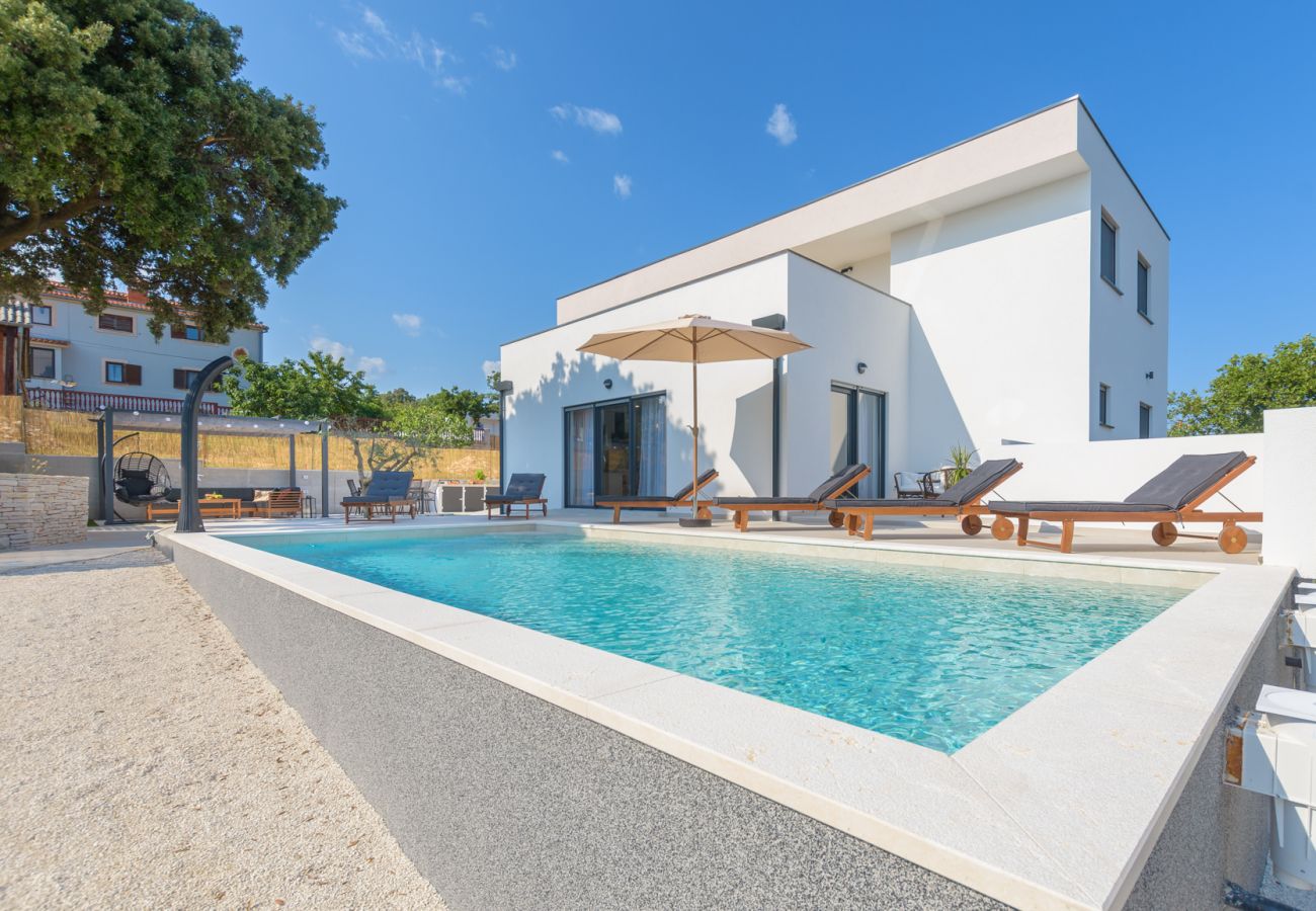 Вилла на Vintijan - Villa Hana near Pula with private 32 m2 pool & only 2 km from the beach