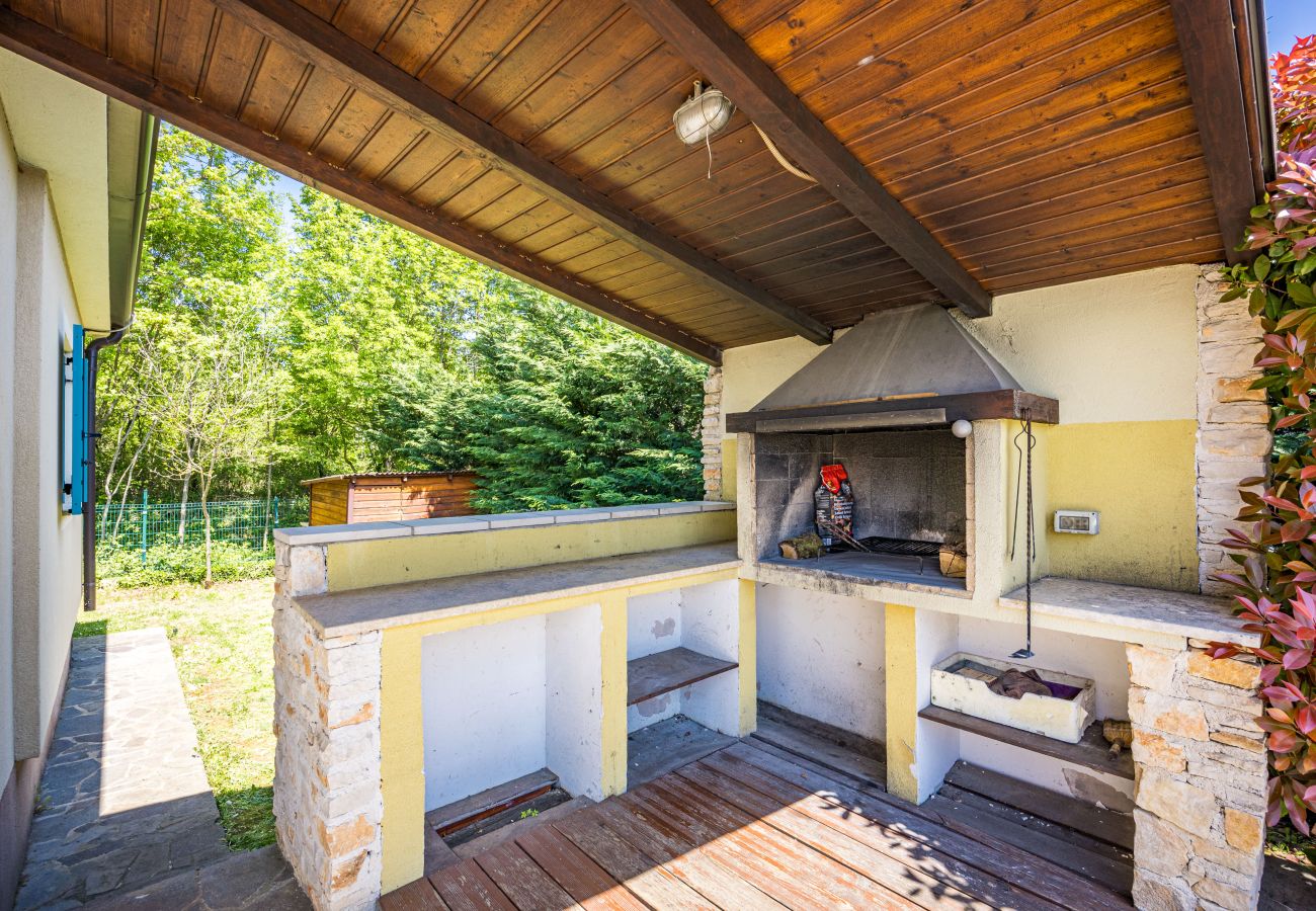 Вилла на Mužini - Villa Martha in Central Istria with private pool - wellness / table tennis for 12 persons