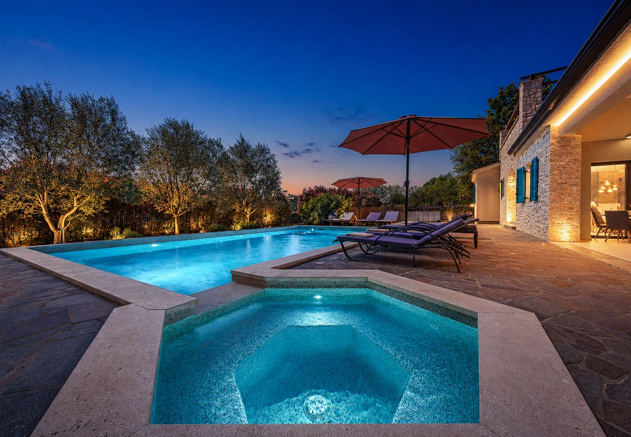 Вилла на Mužini - Villa Martha in Central Istria with private pool - wellness / table tennis for 12 persons