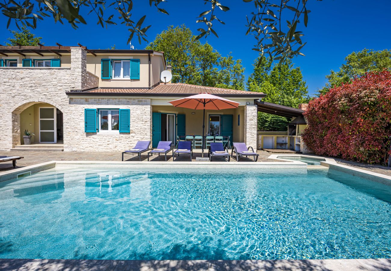 Вилла на Mužini - Villa Martha in Central Istria with private pool - wellness / table tennis for 12 persons