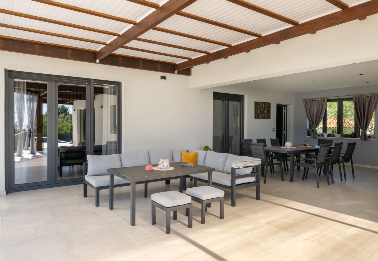 Вилла на Krnica - Villa Posidonia near Pula with sea view and surrounded by olive trees