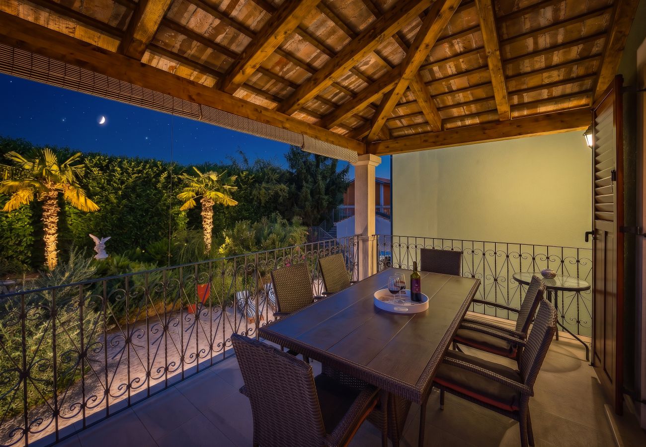 Вилла на Marcana - Casa Menta near Pula for 10 persons - private villa for families & friends with wellness