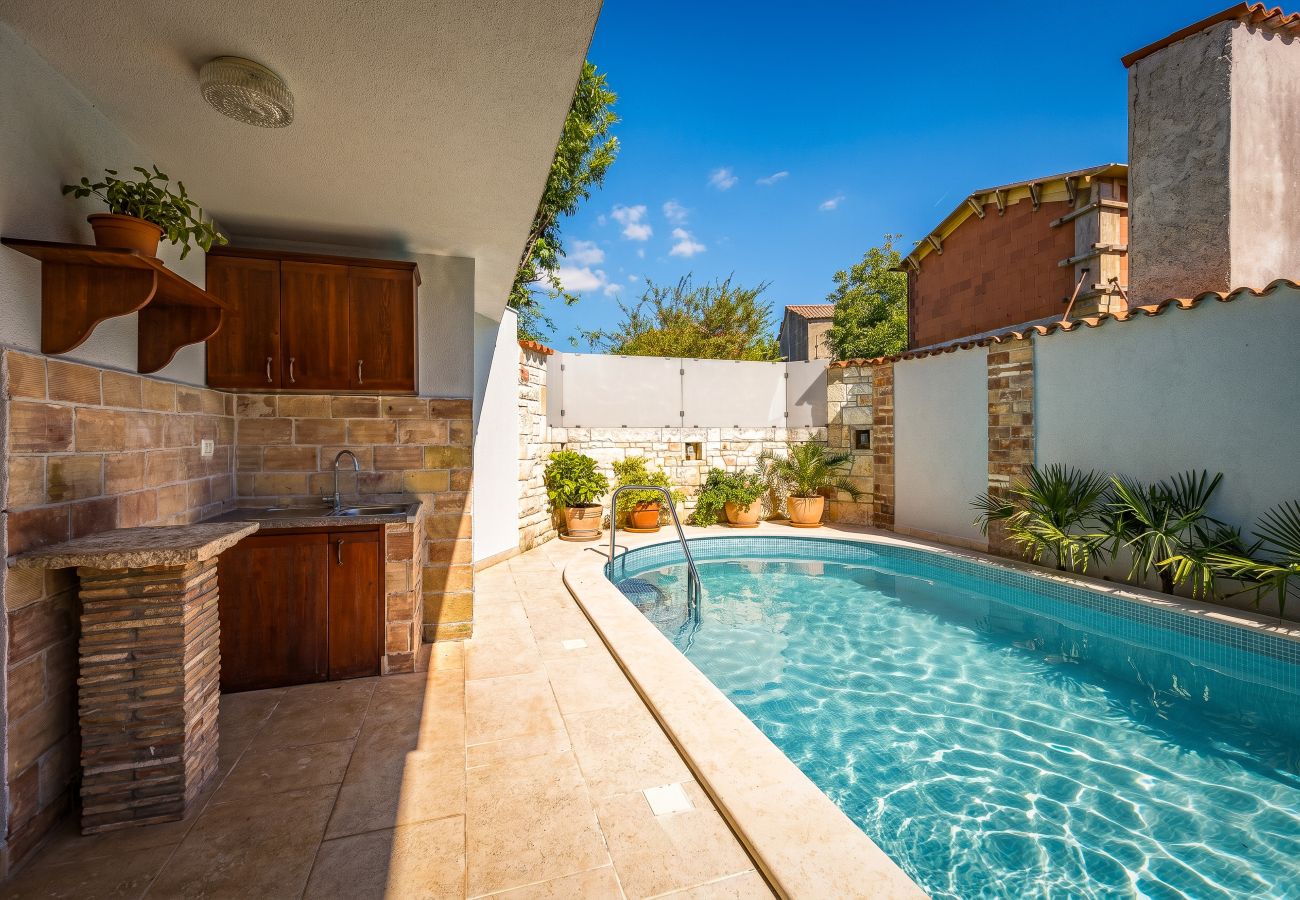 Вилла на Marcana - Casa Menta near Pula for 10 persons - private villa for families & friends with wellness