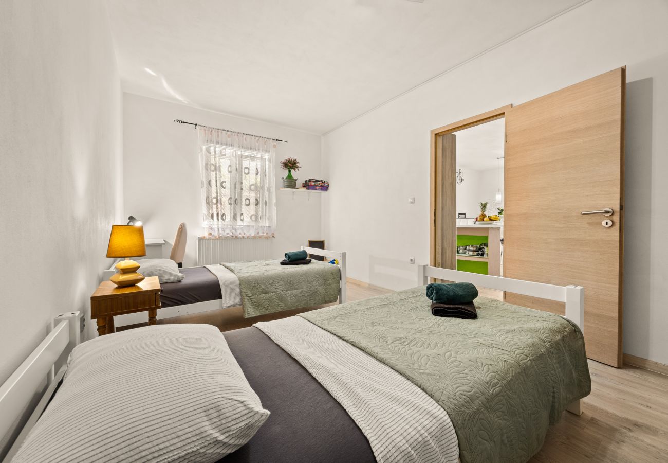 Вилла на Oprtalj - Casa Sara and Sasha near Motovun with private pool - pet friendly truffle paradise