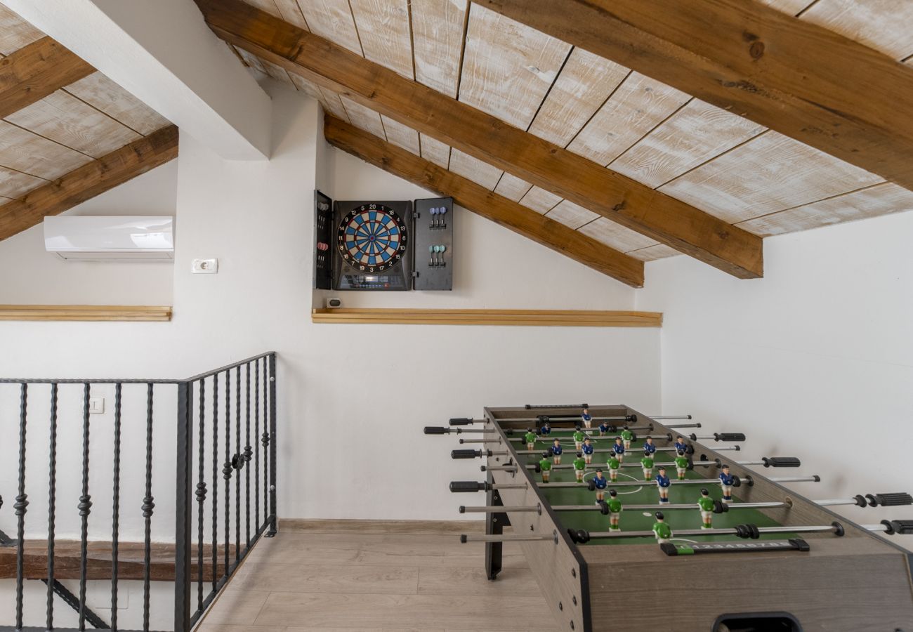 Вилла на Sveti Bartul - Villa Batelica near Labin with private pool, large garden, kids playground & sport activities 
