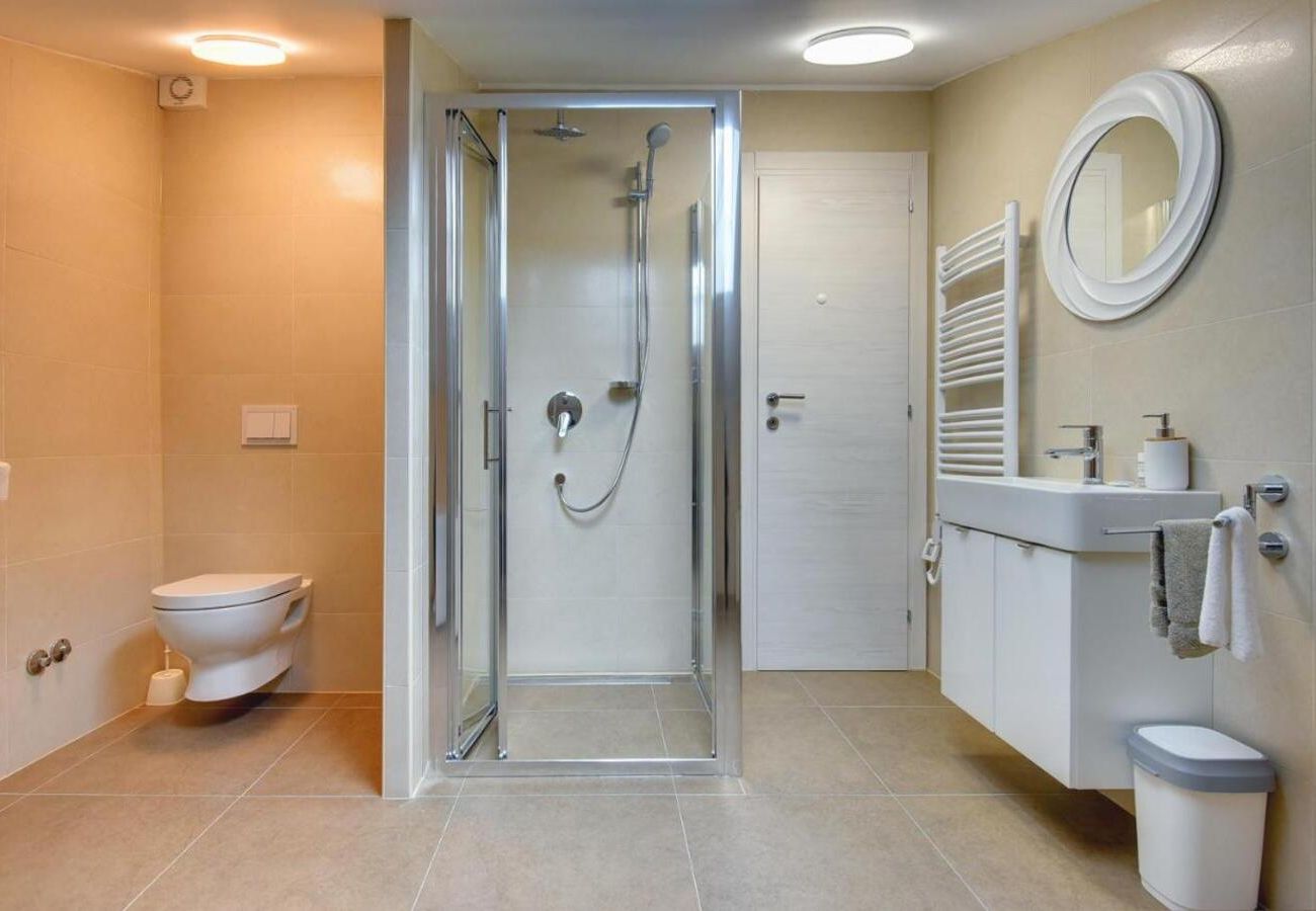 Вилла на Fažana - Villa Andrija in Fažana for 9 people with sea view & heated pool - only 400 m from the beach