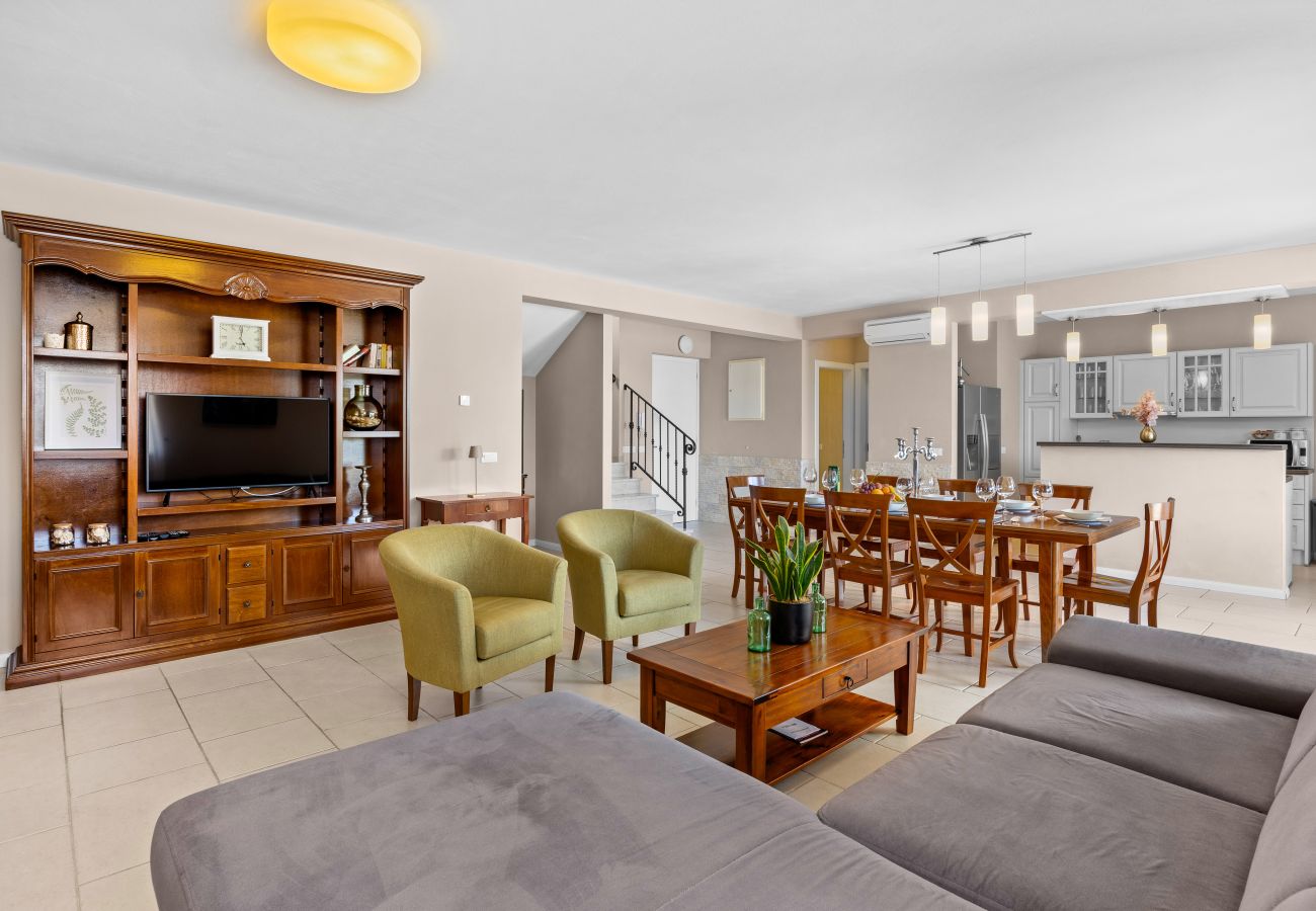 Вилла на Babudri - Villa Babudri near Poreč for 10 people with jacuzzi & spa