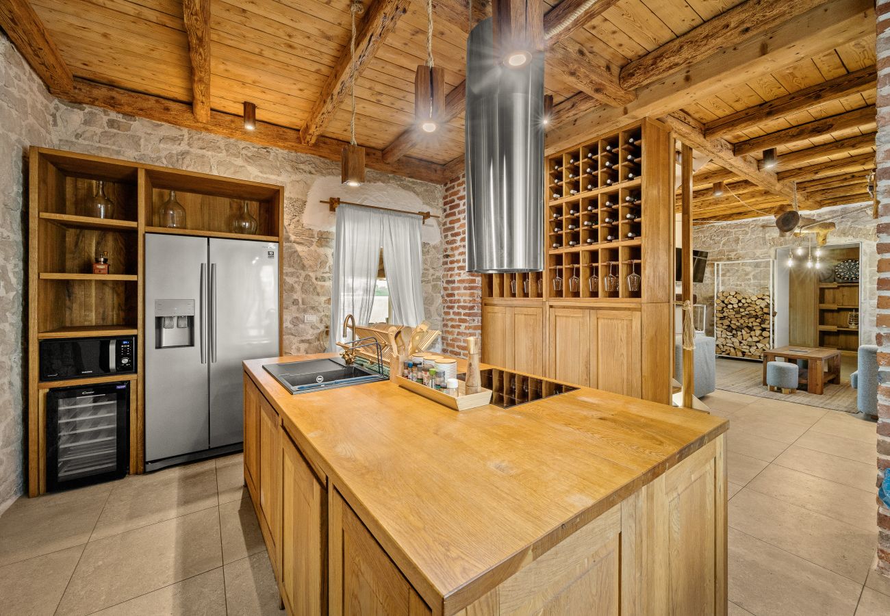 Вилла на Žudetici - Villa Blazeni Miroslav Bulesic in Central Istria for 8 people with private heated pool and sauna