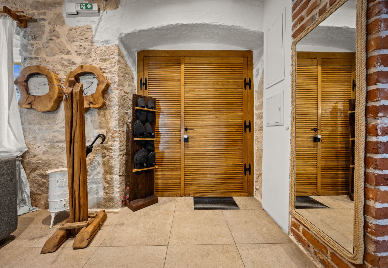 Вилла на Žudetici - Villa Blazeni Miroslav Bulesic in Central Istria for 8 people with private heated pool and sauna