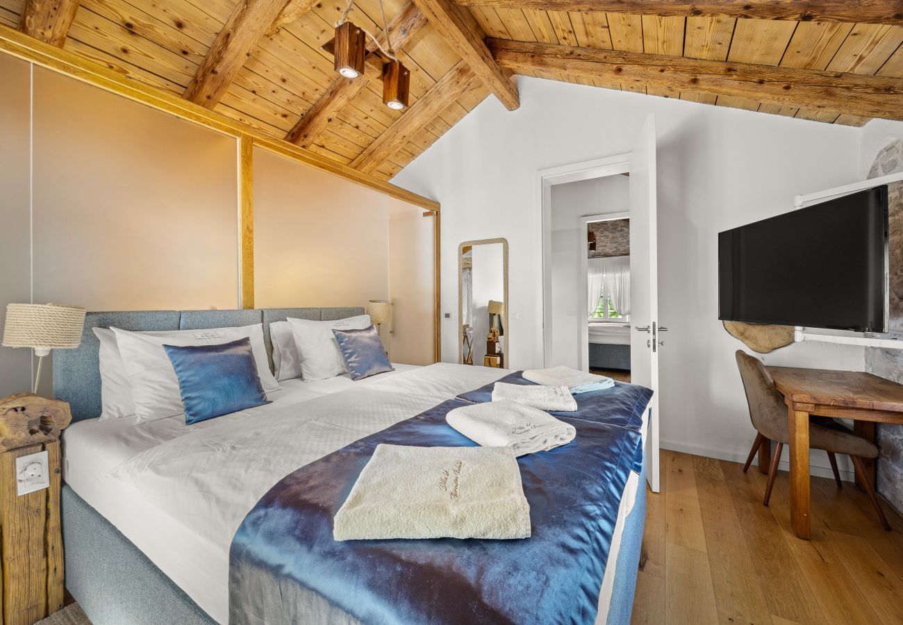 Вилла на Žudetici - Villa Blazeni Miroslav Bulesic in Central Istria for 8 people with private heated pool and sauna