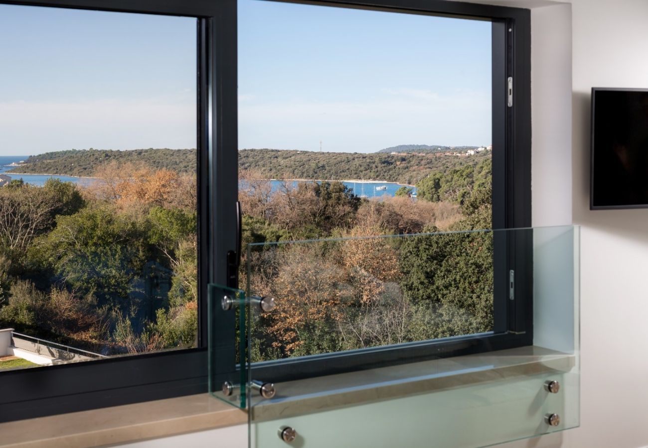 Вилла на Banjole - Villa Lucy Banjole for 12 people near Medulin with heated indoor pool & spa just 400 meters from the beach