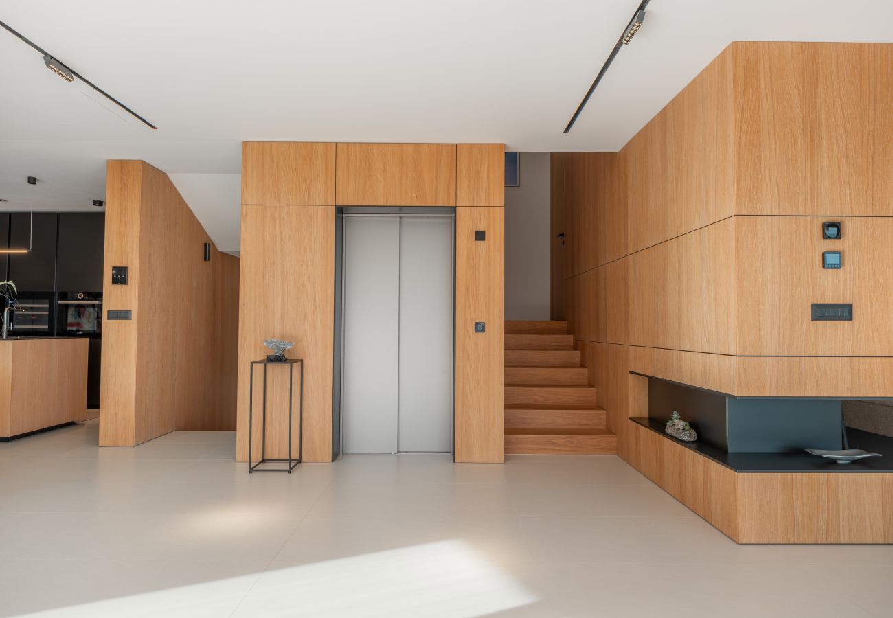 Вилла на Mošcenice - Villa 3.0 near Opatija for 8 people with indoor and outdoor pool & wellness