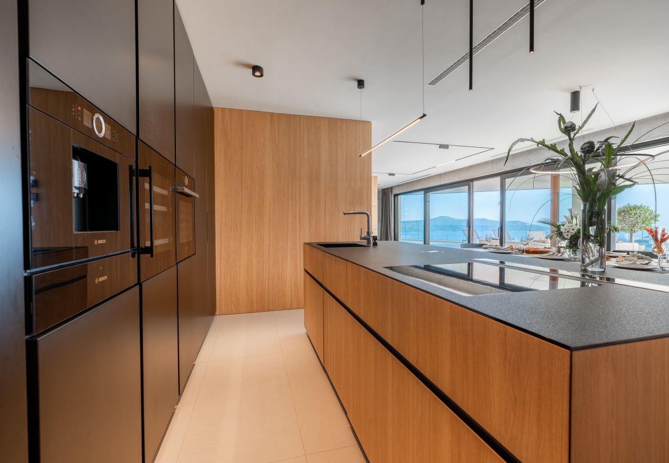 Вилла на Mošcenice - Villa 3.0 near Opatija for 8 people with indoor and outdoor pool & wellness