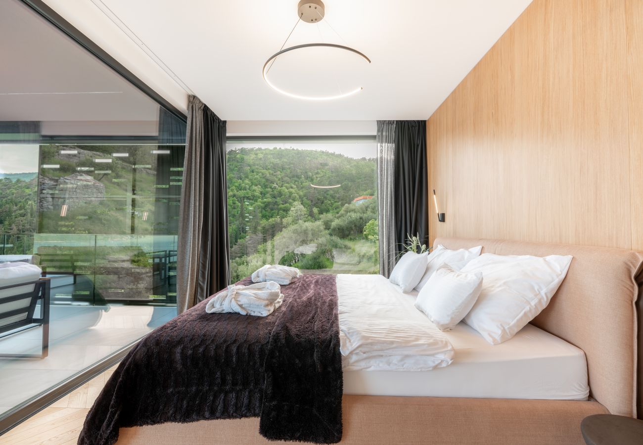 Вилла на Mošcenice - Villa 3.0 near Opatija for 8 people with indoor and outdoor pool & wellness