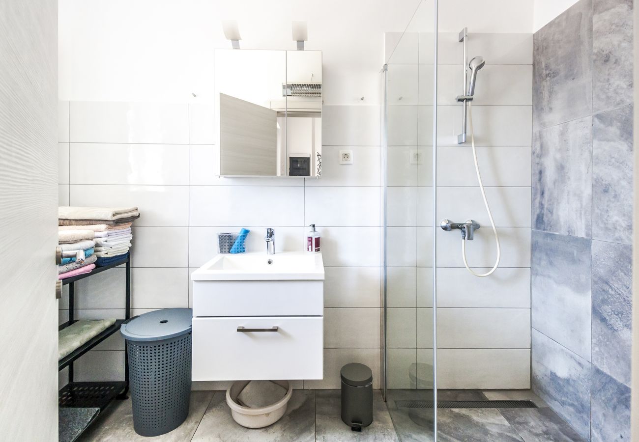 Вилла на Marcana - Holiday House Gortan for 7 people near Pula with children playground and private pool - pet friendly