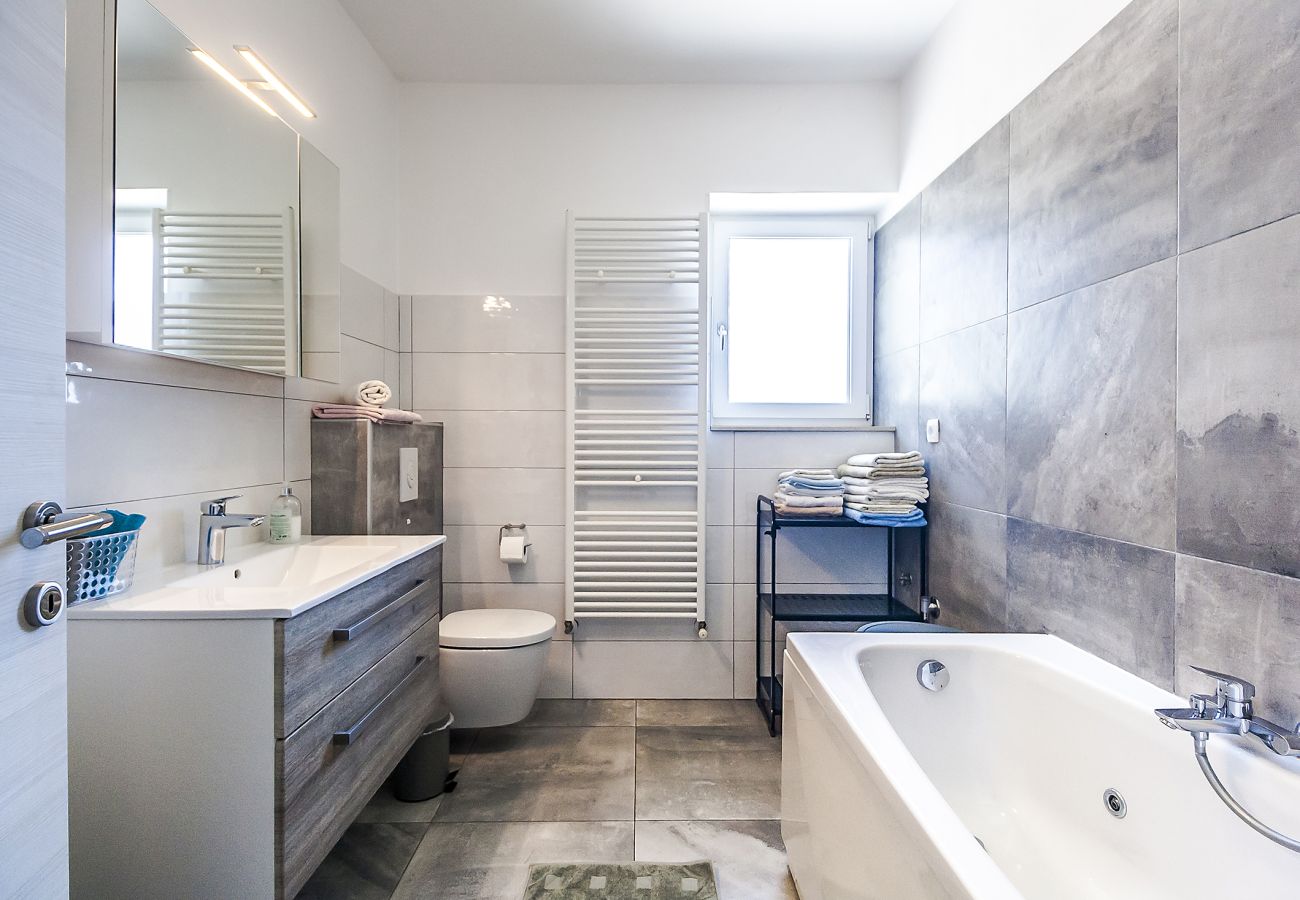 Вилла на Marcana - Holiday House Gortan for 7 people near Pula with children playground and private pool - pet friendly