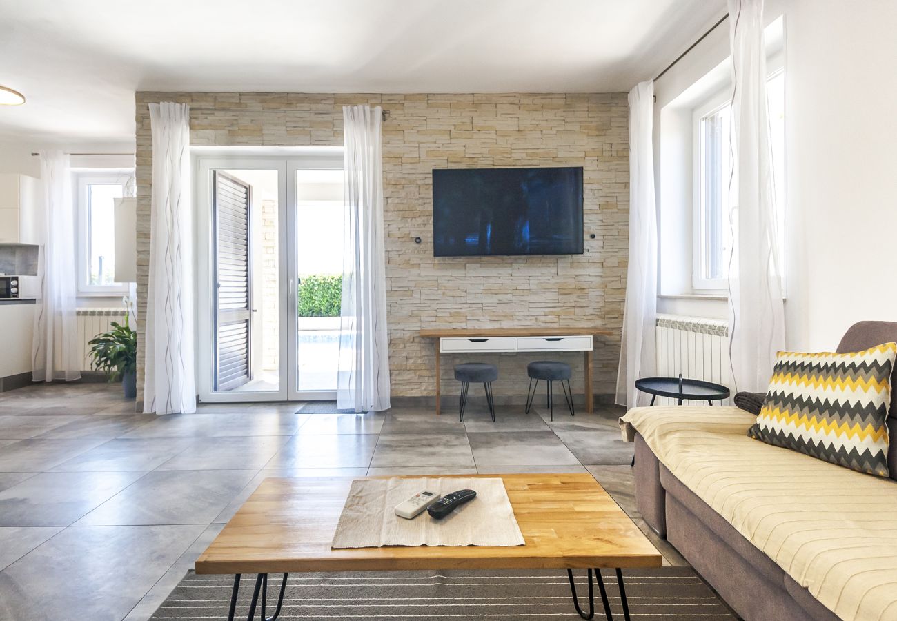 Вилла на Marcana - Holiday House Gortan for 7 people near Pula with children playground and private pool - pet friendly
