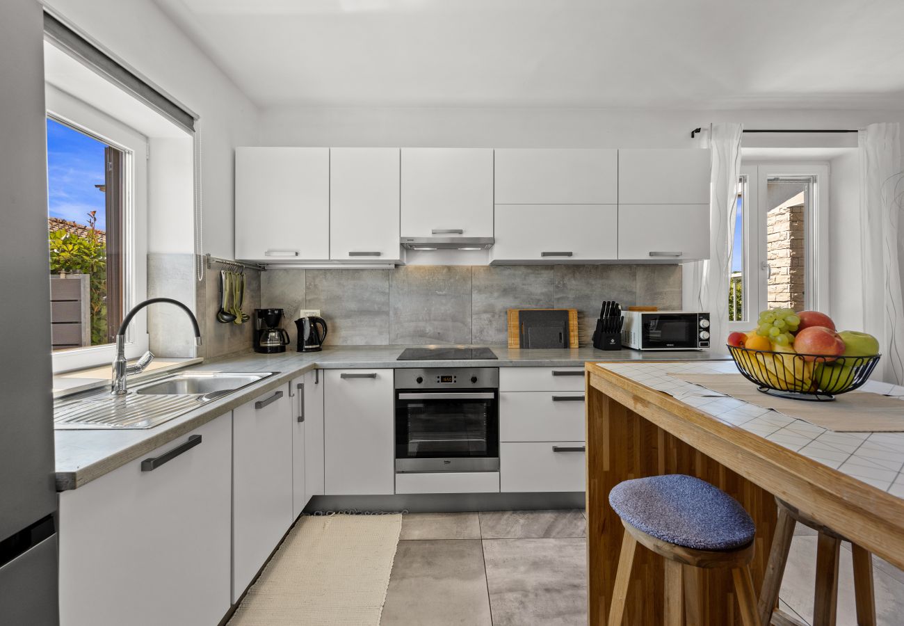 Вилла на Marcana - Holiday House Gortan for 7 people near Pula with children playground and heated pool